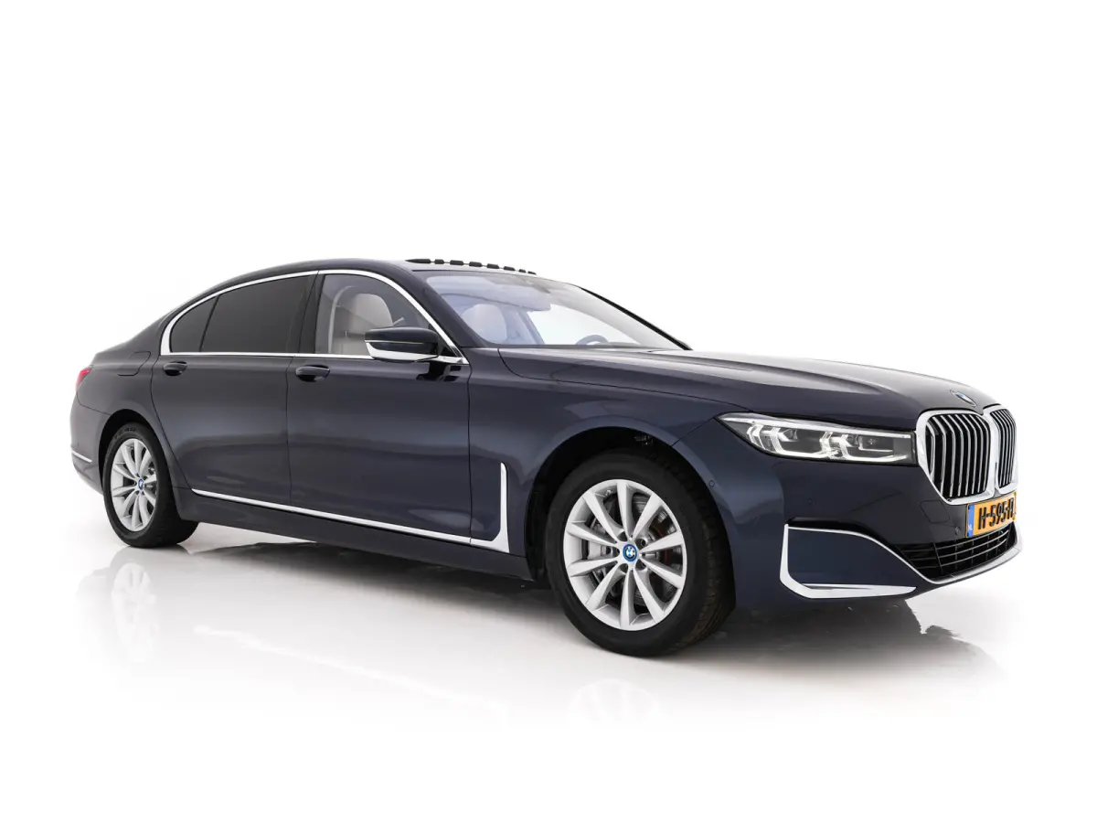 745Le (Plug-in) (INCL-BTW) *PANO | LEATHER | FULL-LED | HEAD-UP | BLINDSPOT | MEMORY-PACK | DIGI-COCKPIT | KEYLESS | DAB+ | CAMERA | HEATED-COMFORTSEATS | AMBIENTLIGHT | CARPLAY | SHIFTPADDL