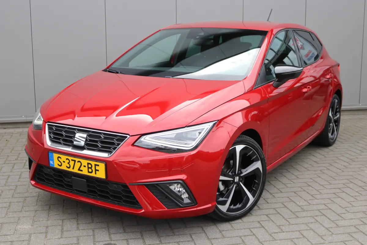 95PK EcoTSI FR Business Intense Navigatie/Camera/Stoelverwarming/Full-LED