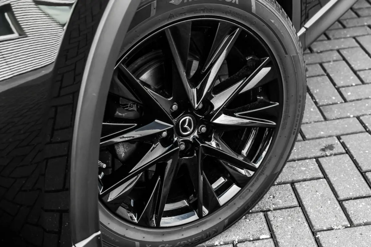 2.5 4WD SkyActiv-G 194 Signature 194Pk AUTO | Head-up Display | Trekhaak | Rondomzicht camera | Navigatie | Stoel/stuurverwarming | 19"LMV