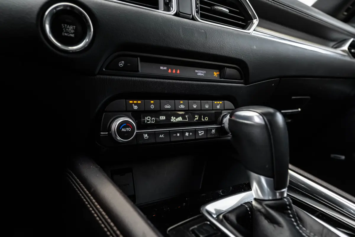 2.5 4WD SkyActiv-G 194 Signature 194Pk AUTO | Head-up Display | Trekhaak | Rondomzicht camera | Navigatie | Stoel/stuurverwarming | 19"LMV