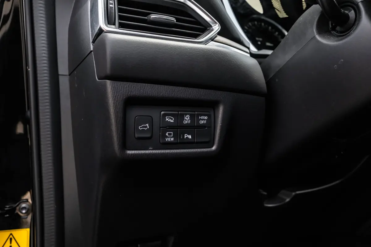 2.5 4WD SkyActiv-G 194 Signature 194Pk AUTO | Head-up Display | Trekhaak | Rondomzicht camera | Navigatie | Stoel/stuurverwarming | 19"LMV