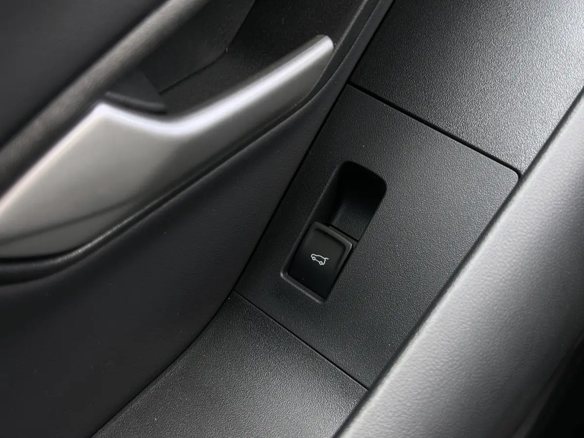 Collection Extended Range RWD | 360 Camera | Winterpack | Elektr. Stoelen Met Geheugen | CarPlay |