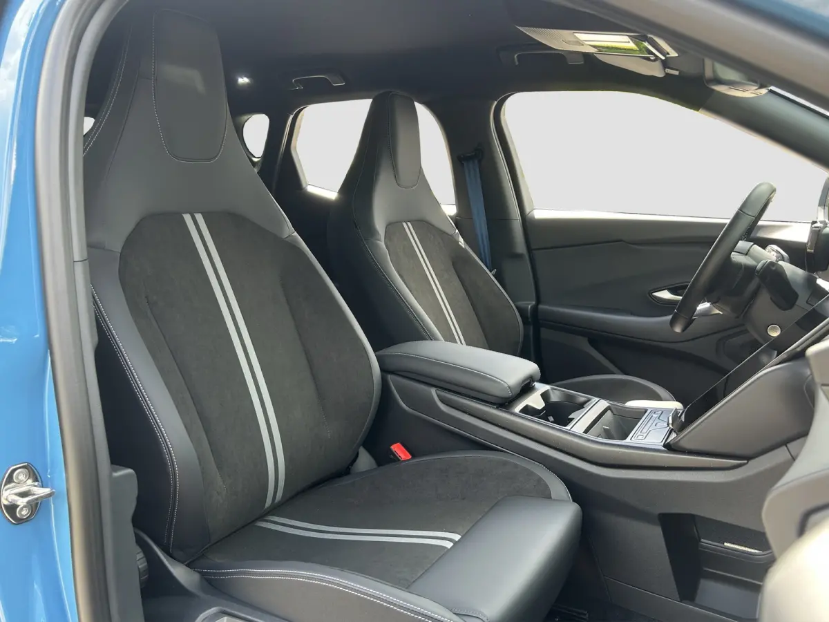 Collection Extended Range RWD | 360 Camera | Winterpack | Elektr. Stoelen Met Geheugen | CarPlay |