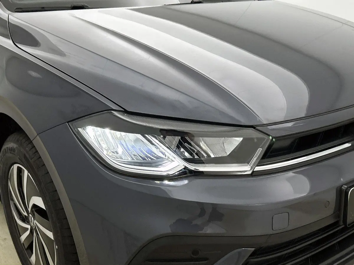 1.0 TSI Life Edition 95pk | Navigatie | Draadloze Apple carplay | Adaptieve Cruise Control | Travel assist | Parkeersensoren voor en achter | Achteruitrij camera | Stoelverwarming voor | Cli