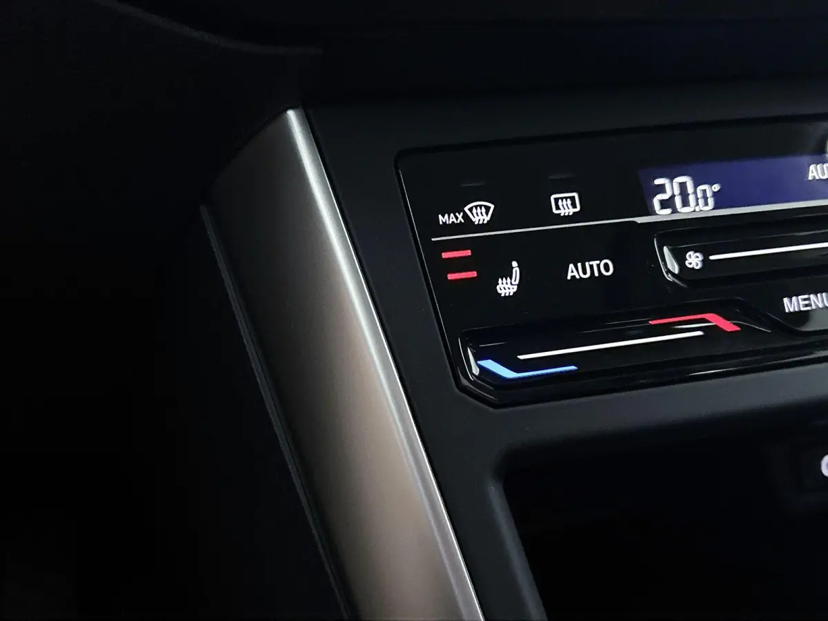 1.0 TSI Life Edition 95pk | Navigatie | Draadloze Apple carplay | Adaptieve Cruise Control | Travel assist | Parkeersensoren voor en achter | Achteruitrij camera | Stoelverwarming voor | Cli