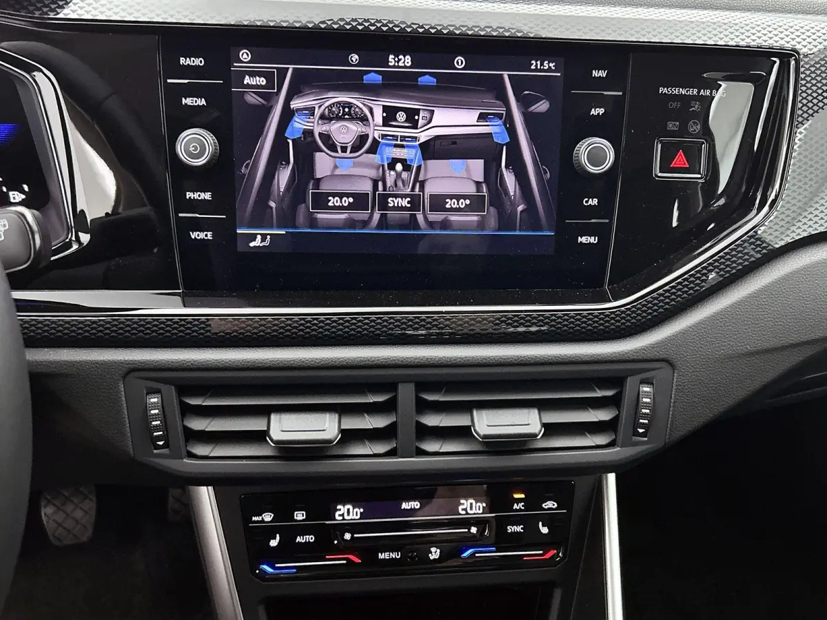 1.0 TSI Life Edition 95pk | Navigatie | Draadloze Apple carplay | Adaptieve Cruise Control | Travel assist | Parkeersensoren voor en achter | Achteruitrij camera | Stoelverwarming voor | Cli