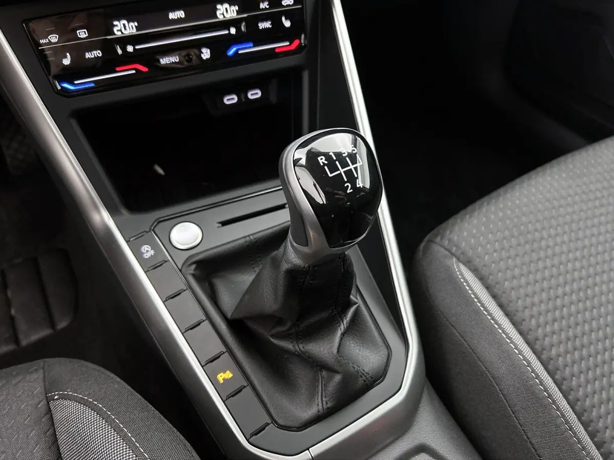 1.0 TSI Life Edition 95pk | Navigatie | Draadloze Apple carplay | Adaptieve Cruise Control | Travel assist | Parkeersensoren voor en achter | Achteruitrij camera | Stoelverwarming voor | Cli