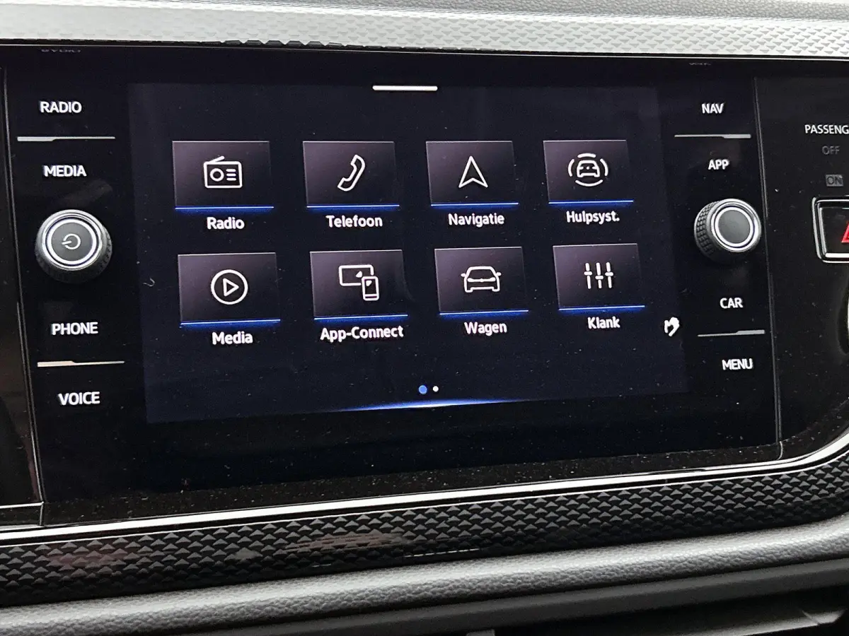 1.0 TSI Life Edition 95pk | Navigatie | Draadloze Apple carplay | Adaptieve Cruise Control | Travel assist | Parkeersensoren voor en achter | Achteruitrij camera | Stoelverwarming voor | Cli