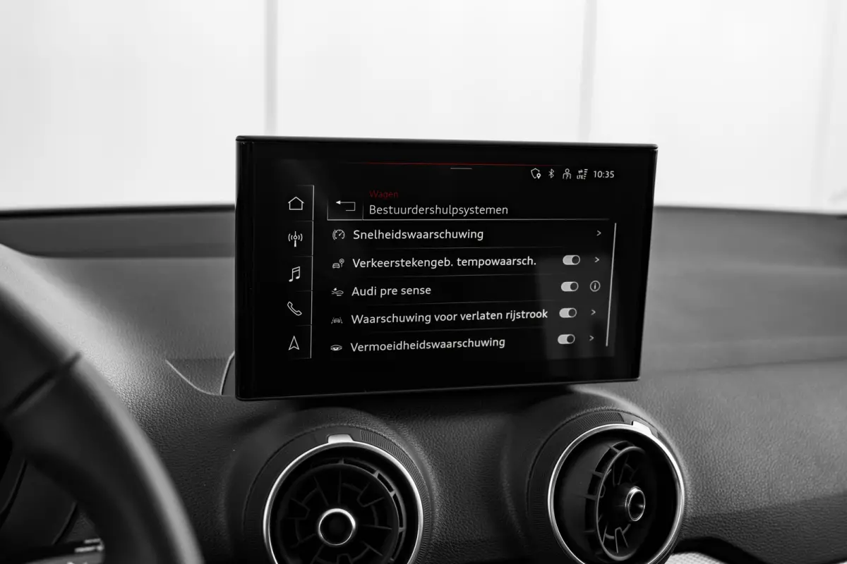 Pro Line | Audi smartphone interface | Cruise control (incl. speedlimiter) | LED-koplampen