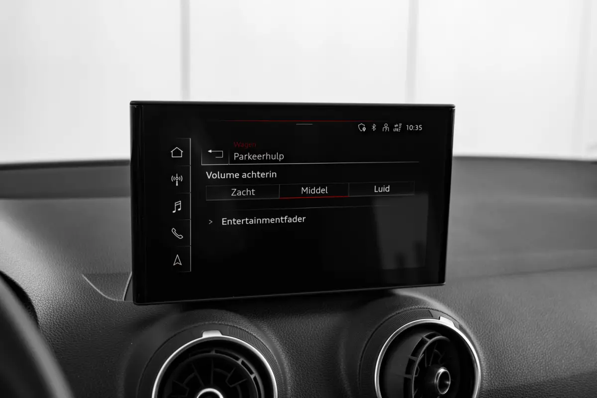 Pro Line | Audi smartphone interface | Cruise control (incl. speedlimiter) | LED-koplampen