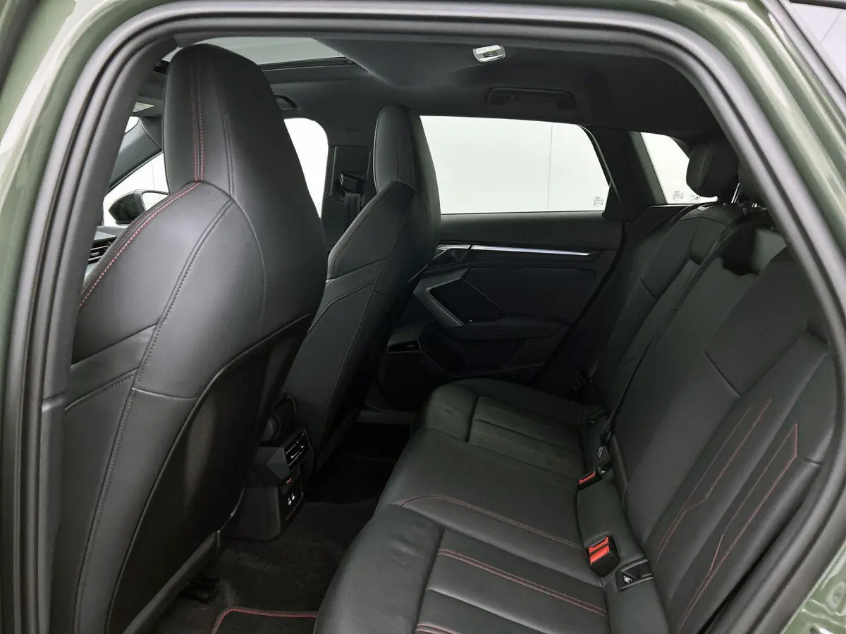 45 TFSI e S edition Competition 272 PK | S-line | Automaat | Panoramadak | Camera | Adaptive Cruise Control | SONOS Premium | Head-up display | Lichtmetalen velgen | Leder met Audi Sport Sti