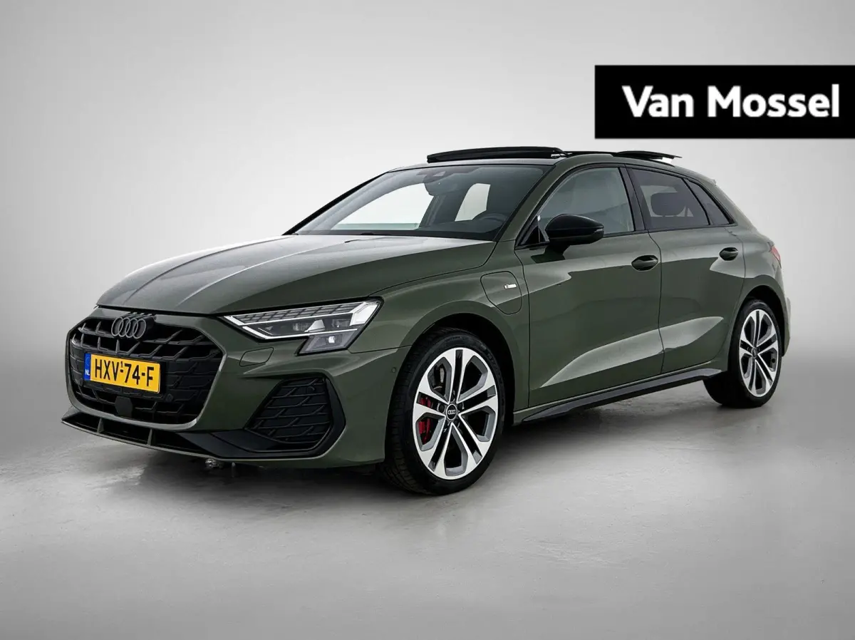45 TFSI e S edition Competition 272 PK | S-line | Automaat | Panoramadak | Camera | Adaptive Cruise Control | SONOS Premium | Head-up display | Lichtmetalen velgen | Leder met Audi Sport Sti