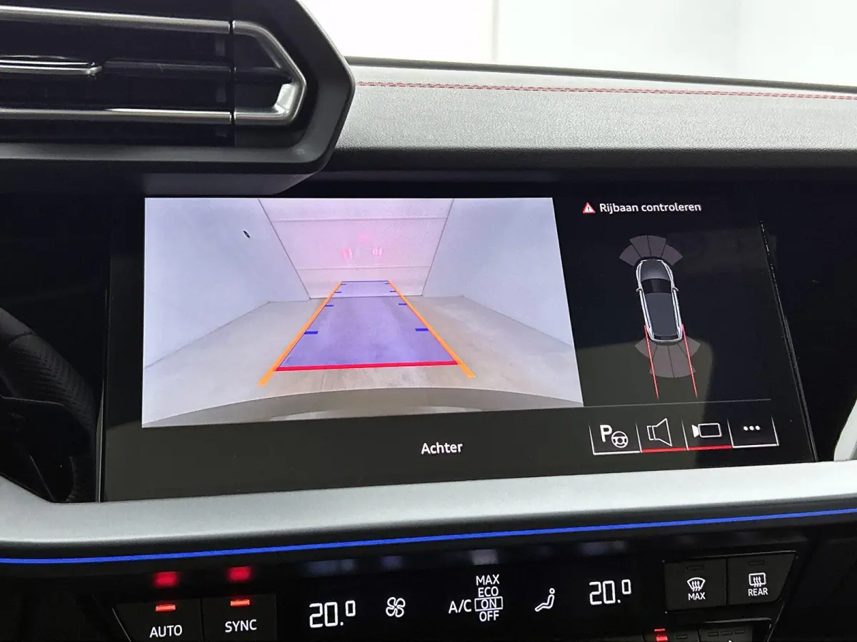 45 TFSI e S edition Competition 272 PK | S-line | Automaat | Panoramadak | Camera | Adaptive Cruise Control | SONOS Premium | Head-up display | Lichtmetalen velgen | Leder met Audi Sport Sti