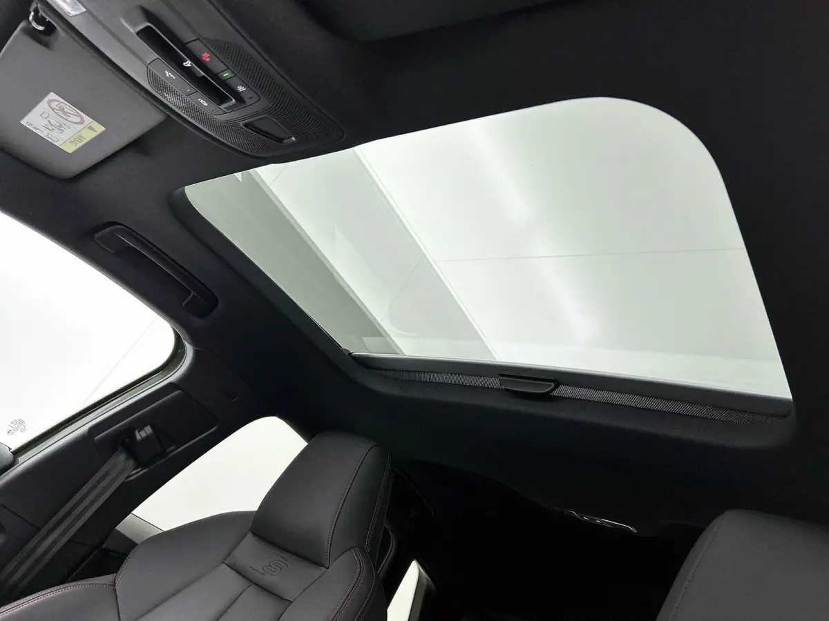 45 TFSI e S edition Competition 272 PK | S-line | Automaat | Panoramadak | Camera | Adaptive Cruise Control | SONOS Premium | Head-up display | Lichtmetalen velgen | Leder met Audi Sport Sti