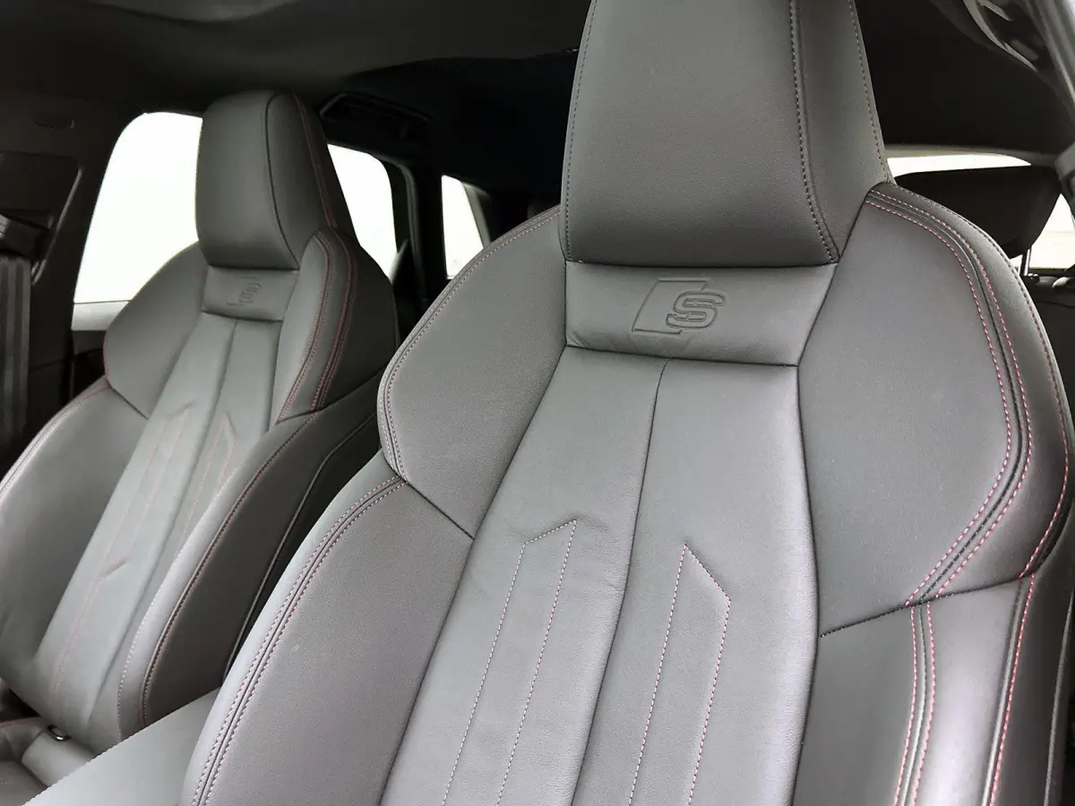45 TFSI e S edition Competition 272 PK | S-line | Automaat | Panoramadak | Camera | Adaptive Cruise Control | SONOS Premium | Head-up display | Lichtmetalen velgen | Leder met Audi Sport Sti