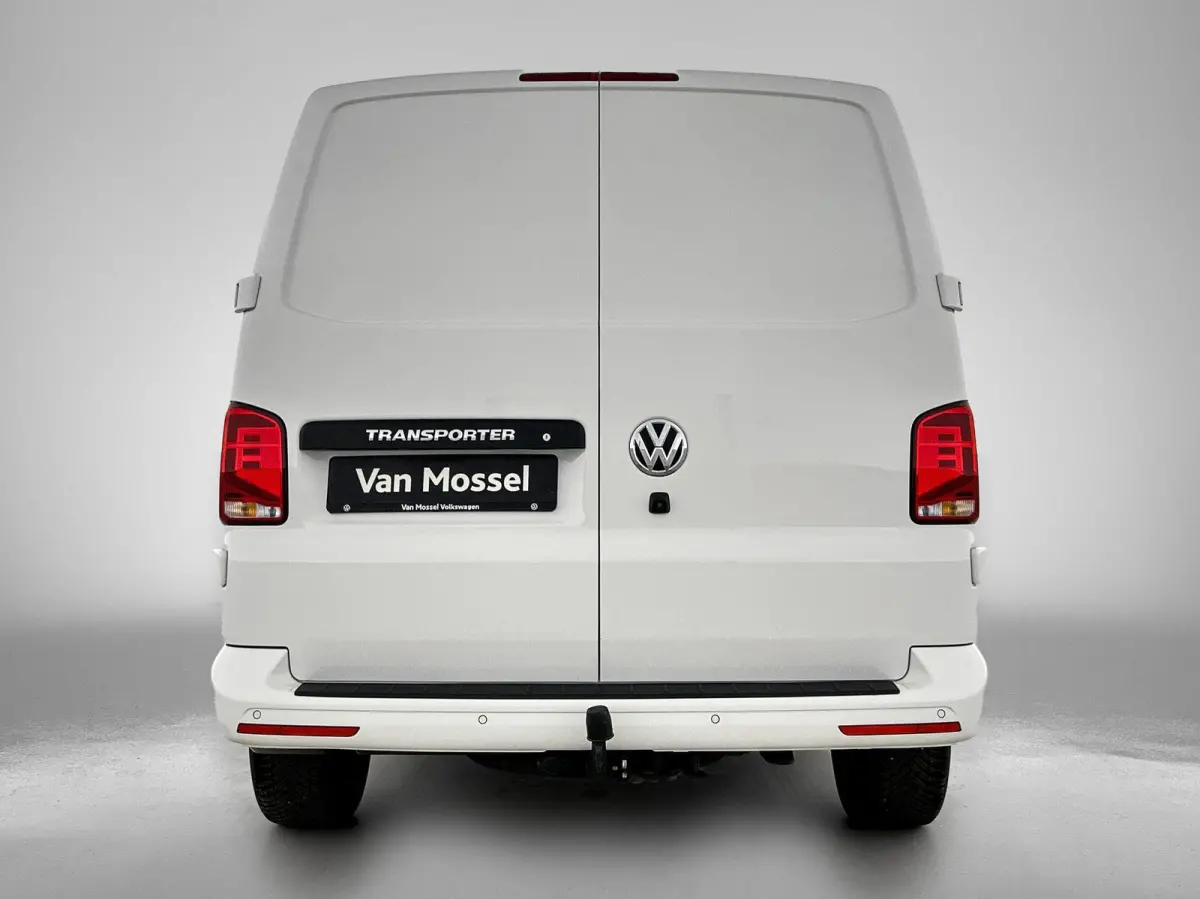 2.0 TDI L1H1 150 PK Automaat | Radio | Camera | Bijrijdersbank | Navigatie | Adaptive cruise control | Parkeerhulp vóór en achter | Digital cockpit | App-connect |