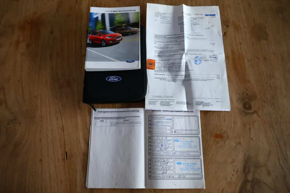 1.5 Titanium AUTOMAAT NAVI STOELVW KEYLS PDC CRUISE BT '17