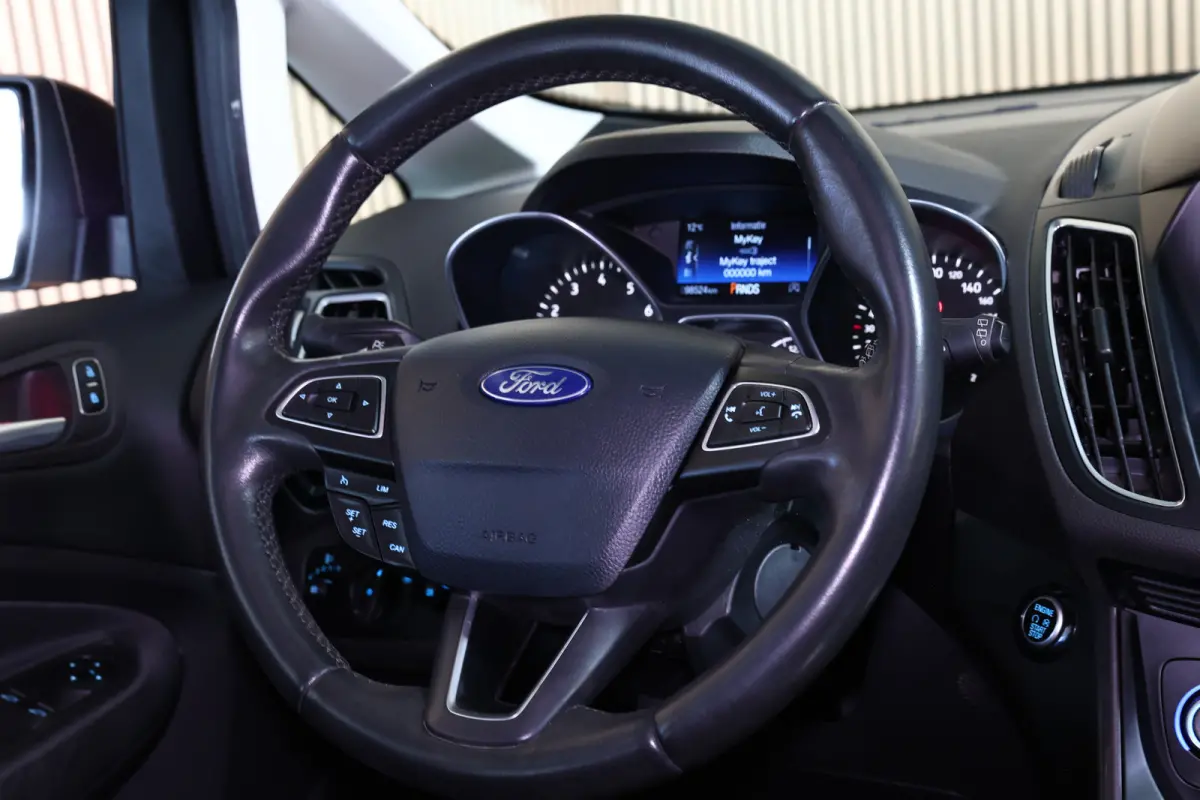 1.5 Titanium AUTOMAAT NAVI STOELVW KEYLS PDC CRUISE BT '17