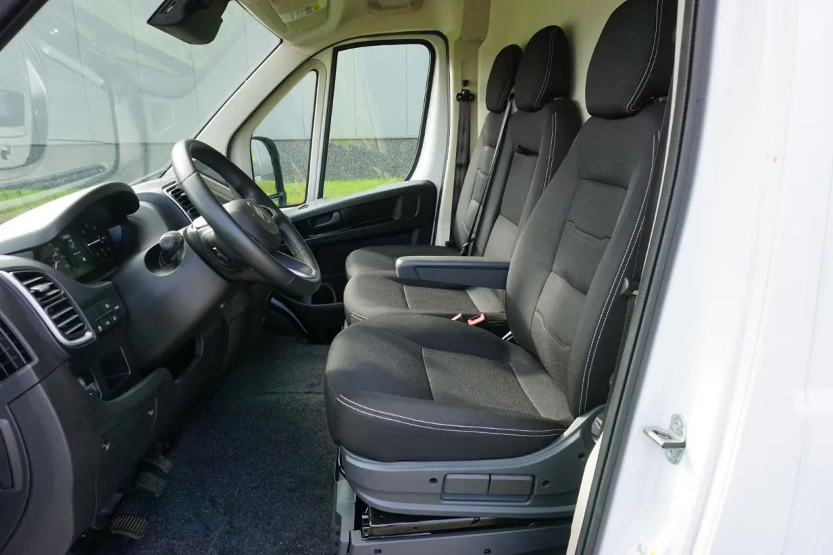 2.2 BlueHDi 140 S&S L3H2 3.5t in Topstaat |Betimmering |Standkachel |Groot scherm |Camera |Cruise |Navi |2e airbag |Stoelverwarming |3500 KG |Keyless entry en start