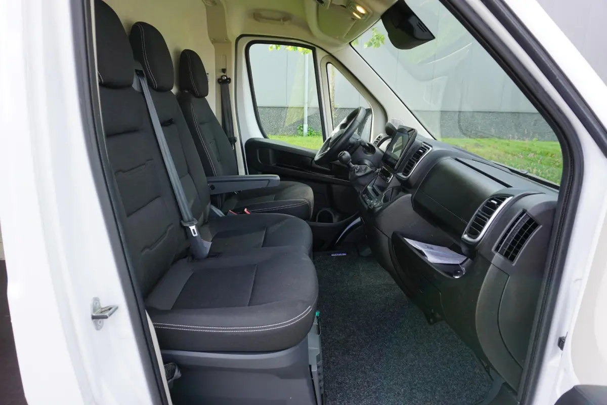 2.2 BlueHDi 140 S&S L3H2 3.5t in Topstaat |Betimmering |Standkachel |Groot scherm |Camera |Cruise |Navi |2e airbag |Stoelverwarming |3500 KG |Keyless entry en start