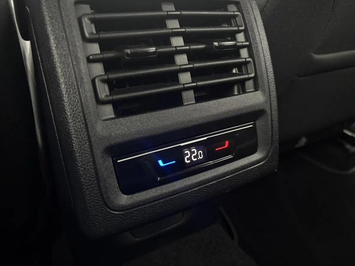 1.5 eHybrid 204pk DSG Life Edition | Camera | App Connect | Stoelverwarming