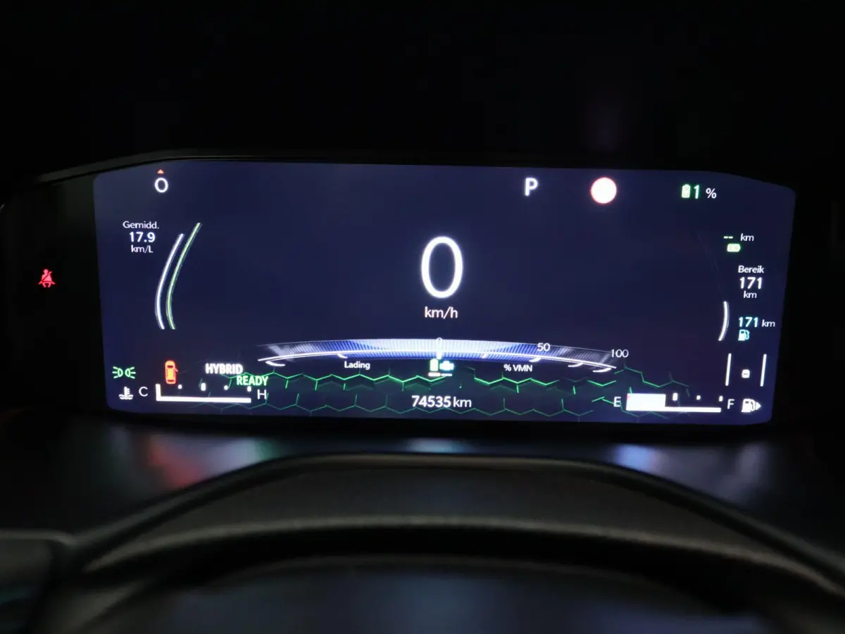4xe 240 Plug-in Hybrid Upland | 360° Camera | Stoelverwarming | Climate control | Navigatie