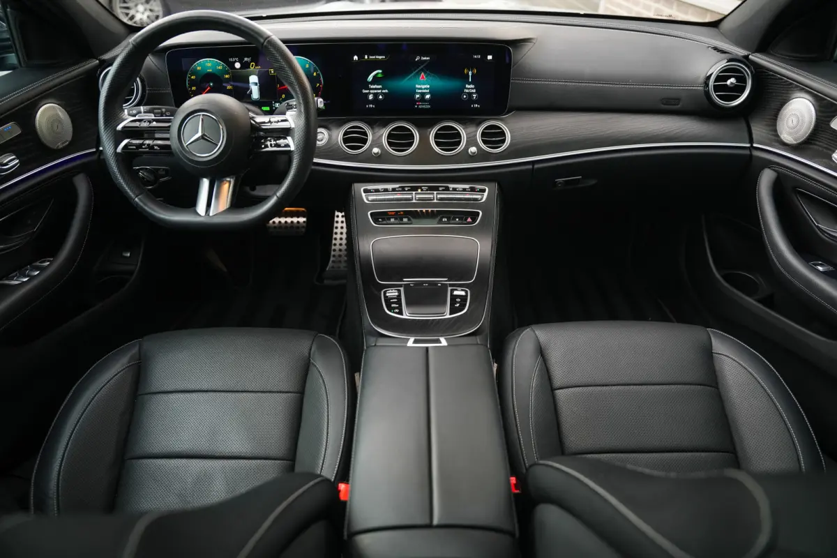 450 368 pk 4MATIC AMG Line / BTW-Auto/ NL-Auto/ Burmester/ Head-Up/ 360-Camera/ Pano-Dak/ Keyless/ Lucht-Vering/ Adap.Cruise/ 20'' LMV