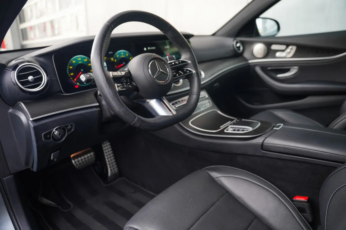 450 368 pk 4MATIC AMG Line / BTW-Auto/ NL-Auto/ Burmester/ Head-Up/ 360-Camera/ Pano-Dak/ Keyless/ Lucht-Vering/ Adap.Cruise/ 20'' LMV