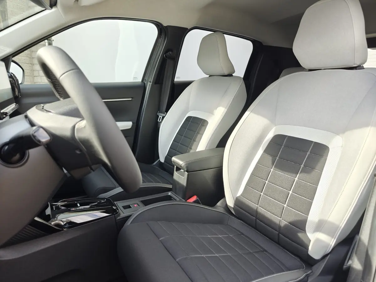 1.2 Hybrid 110pk Max | Achteruitrijcamera | Apple Carplay/Android Auto|telefoonintegratie premium | Connected services