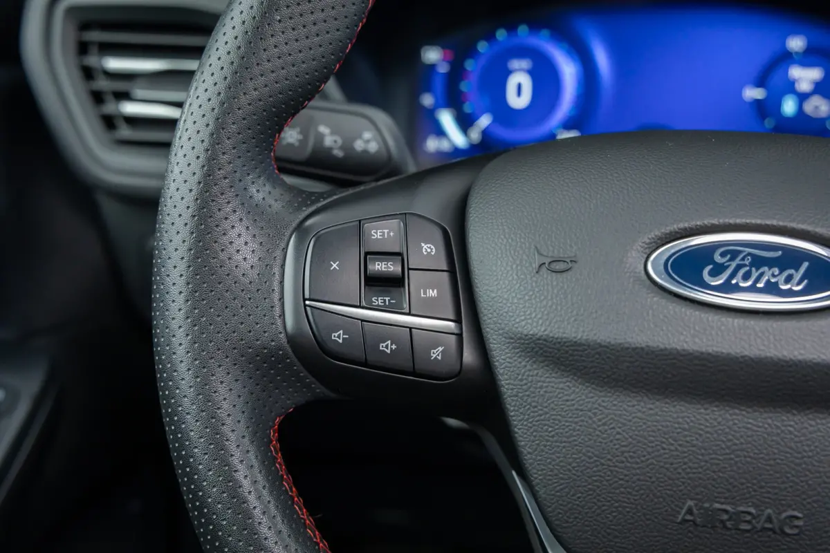 2.5 Plug-In Hybrid ST-Line X | Pano-dak | AGR-stoel | Elektr. Trekhaak | Camera V+A | B&O audio | Winter-pack | Half Leder | Elektr. Klep | Full LED