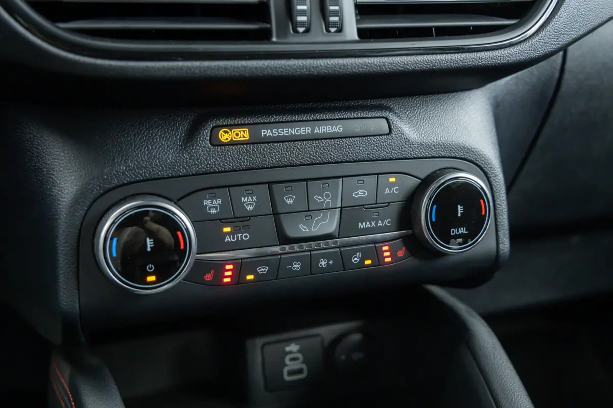 2.5 Plug-In Hybrid ST-Line X | Pano-dak | AGR-stoel | Elektr. Trekhaak | Camera V+A | B&O audio | Winter-pack | Half Leder | Elektr. Klep | Full LED