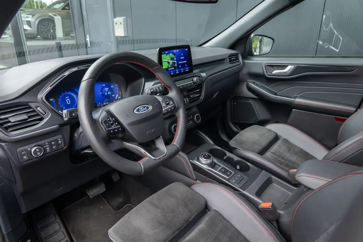 2.5 Plug-In Hybrid ST-Line X | Pano-dak | AGR-stoel | Elektr. Trekhaak | Camera V+A | B&O audio | Winter-pack | Half Leder | Elektr. Klep | Full LED