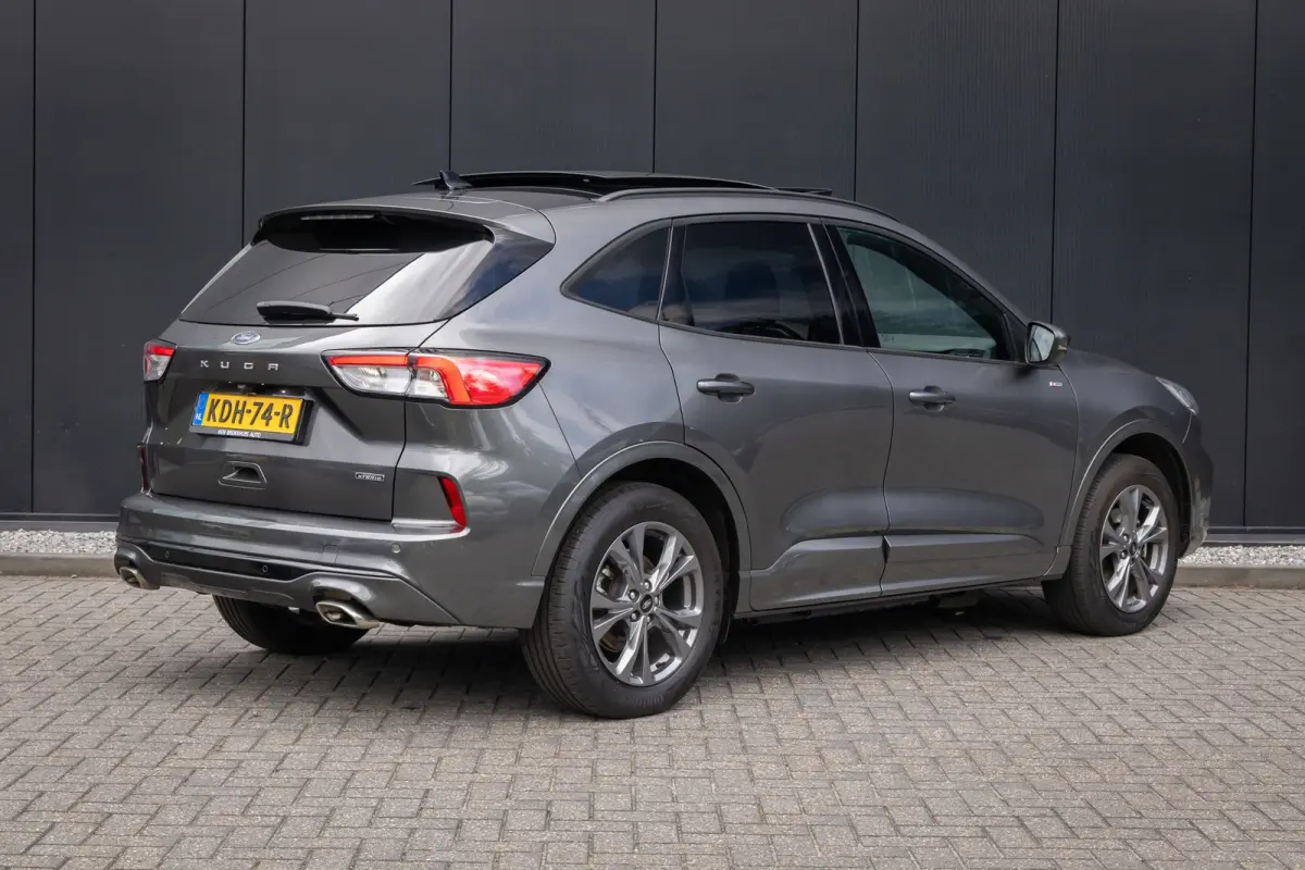 2.5 Plug-In Hybrid ST-Line X | Pano-dak | AGR-stoel | Elektr. Trekhaak | Camera V+A | B&O audio | Winter-pack | Half Leder | Elektr. Klep | Full LED