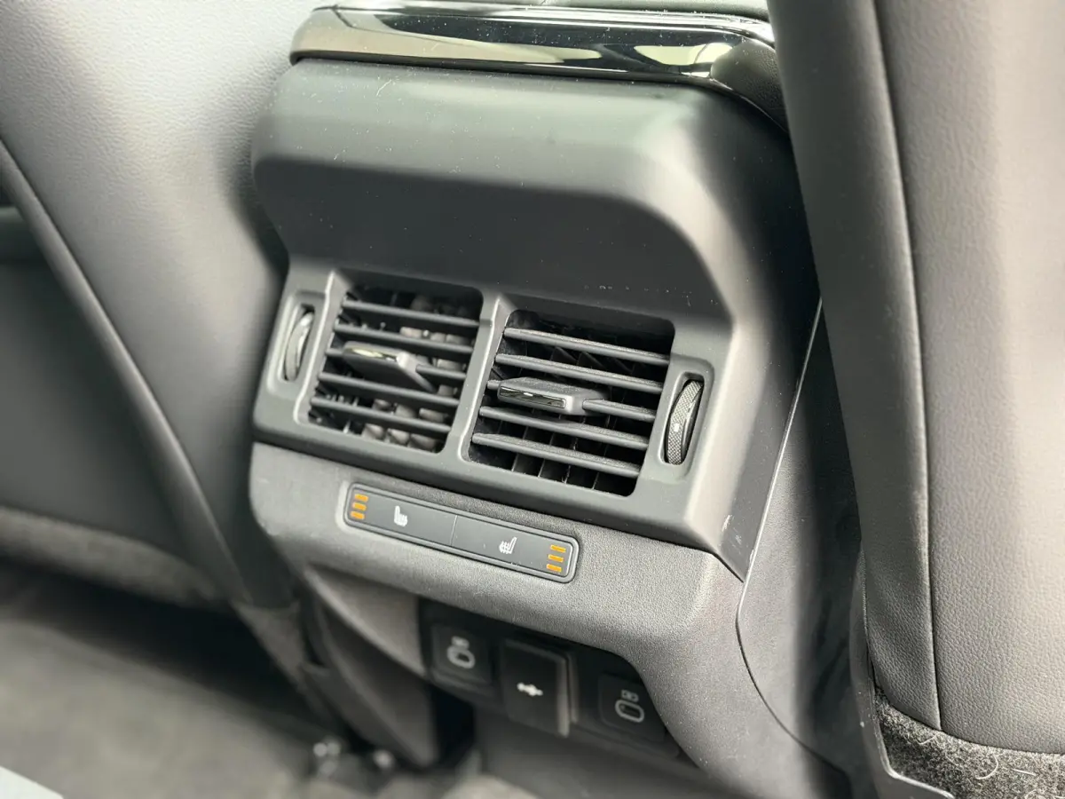 1.5 P300e PHEV AWD R-Dynamic SE FACELIFT|Schuif/kantel|Meridian|360Cam|HUD|Winterpakket|