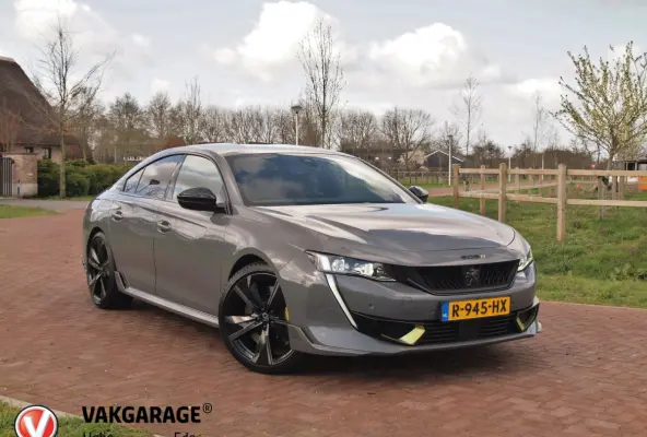 1.6 HYbrid Peugeot Sport Engineered | 360 Camera | 360 PK | NL-Auto | Gris Sellenium | Stoelverwarming |