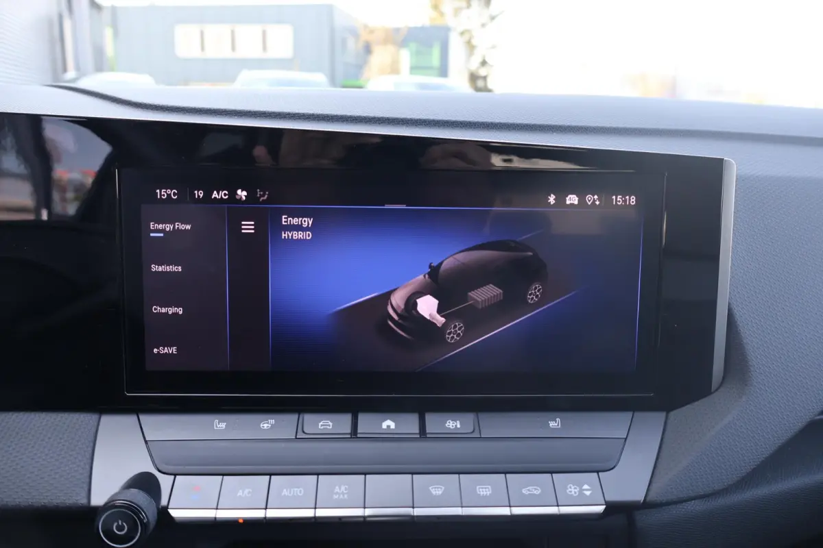 1.6 Hybrid Business Edition 1e Eigenaar | Volledig Onderh | NAP | BTW | Winterpack | Camera | Navi | 1 Kabel | Carplay | Climate |  LED | DAB | Keyless | PDC