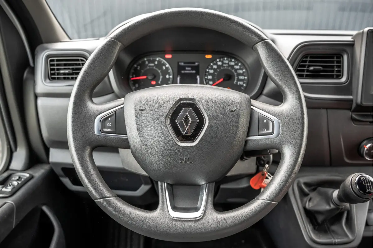 2.3dCi | Bakwagen met Laadklep | LED | Carplay | Camera | Cruise