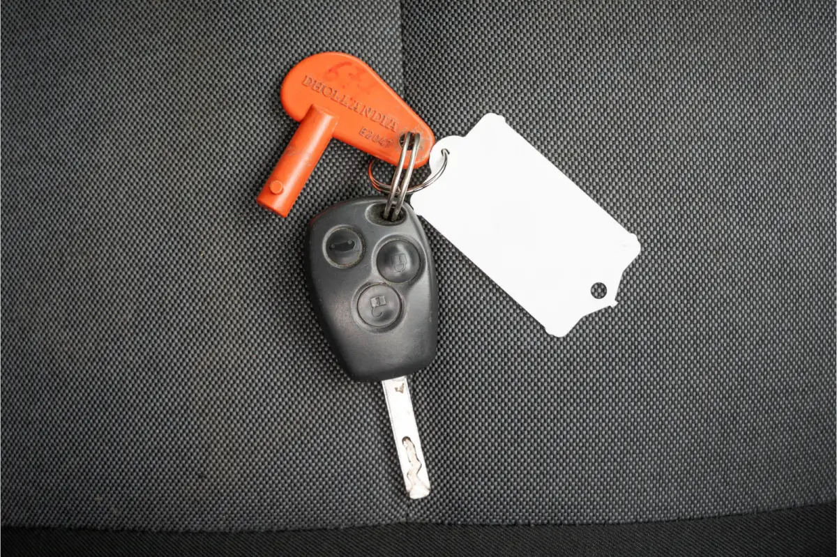 2.3dCi | Bakwagen met Laadklep | LED | Carplay | Camera | Cruise