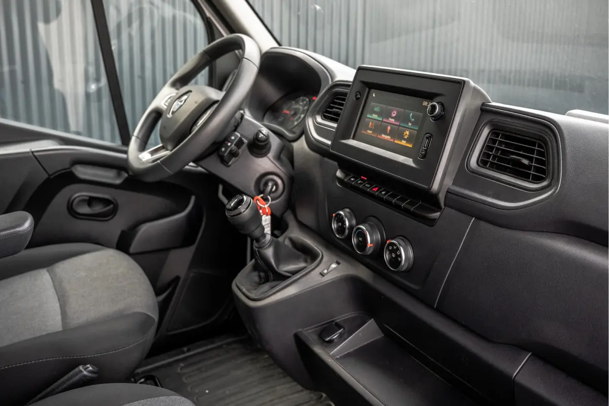2.3dCi | Bakwagen met Laadklep | LED | Carplay | Camera | Cruise