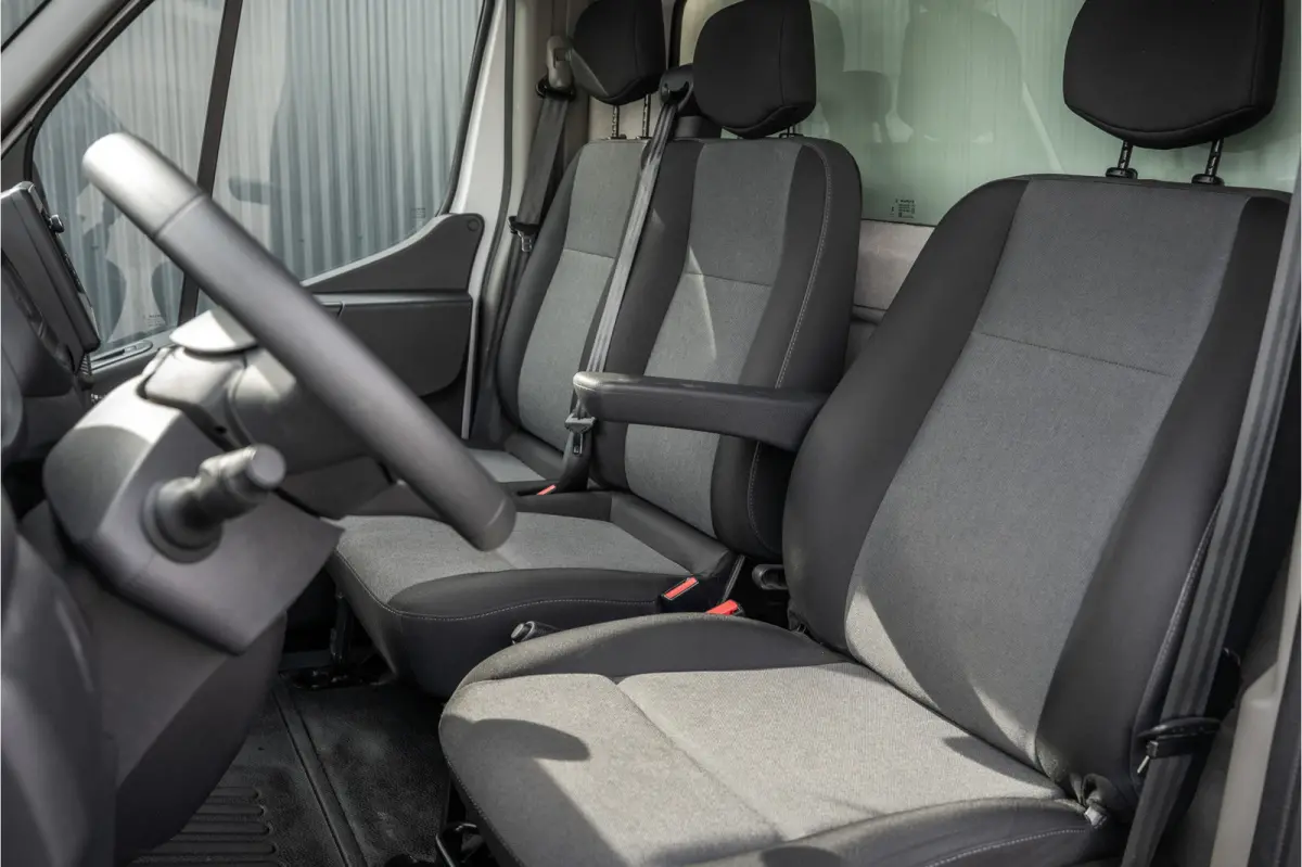 2.3dCi | Bakwagen met Laadklep | LED | Carplay | Camera | Cruise