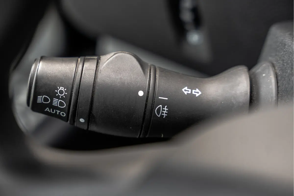 2.3dCi | Bakwagen met Laadklep | LED | Carplay | Camera | Cruise