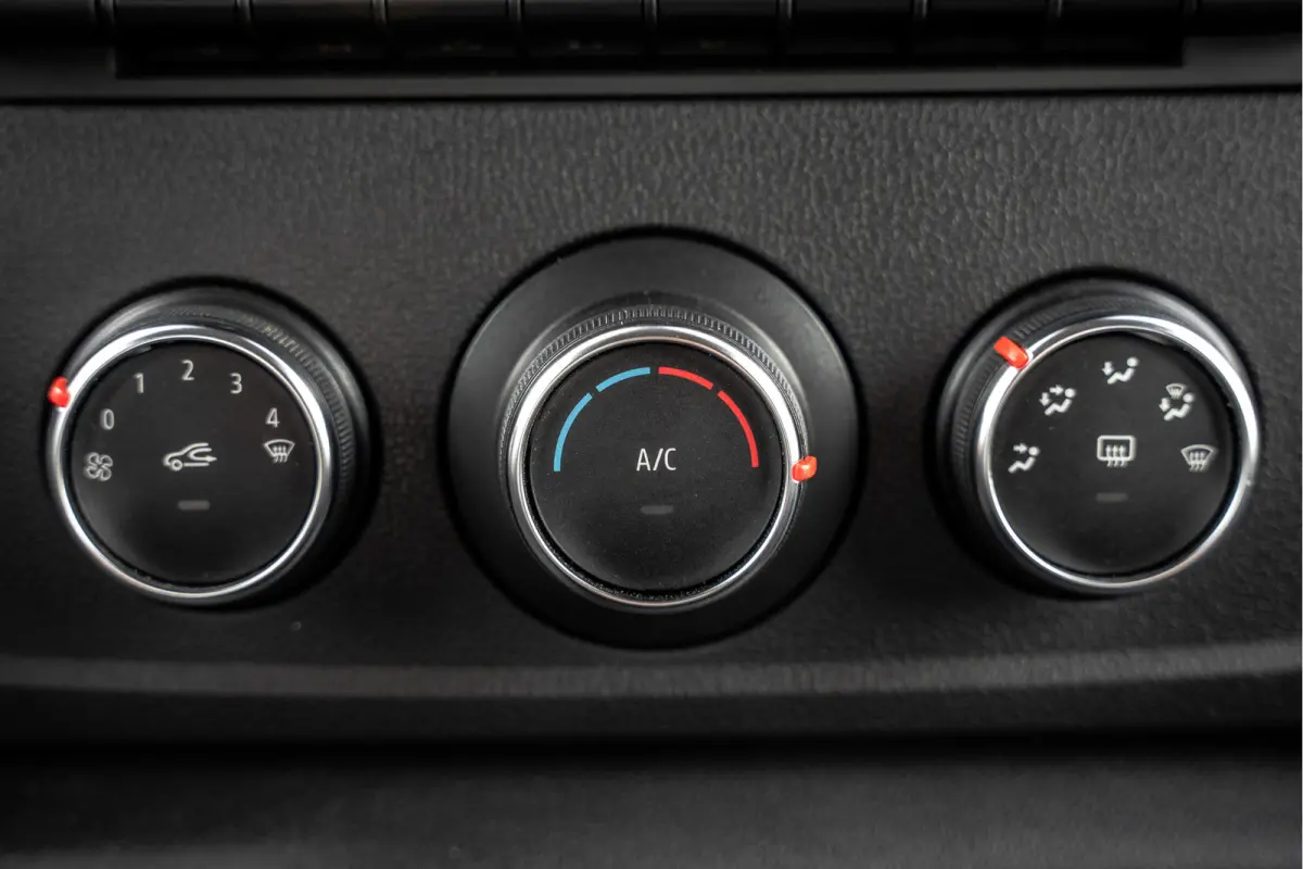 2.3dCi | Bakwagen met Laadklep | LED | Carplay | Camera | Cruise