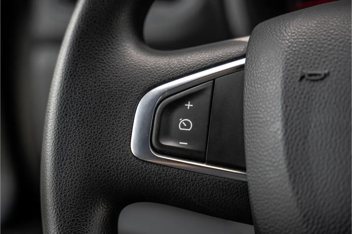 2.3dCi | Bakwagen met Laadklep | LED | Carplay | Camera | Cruise