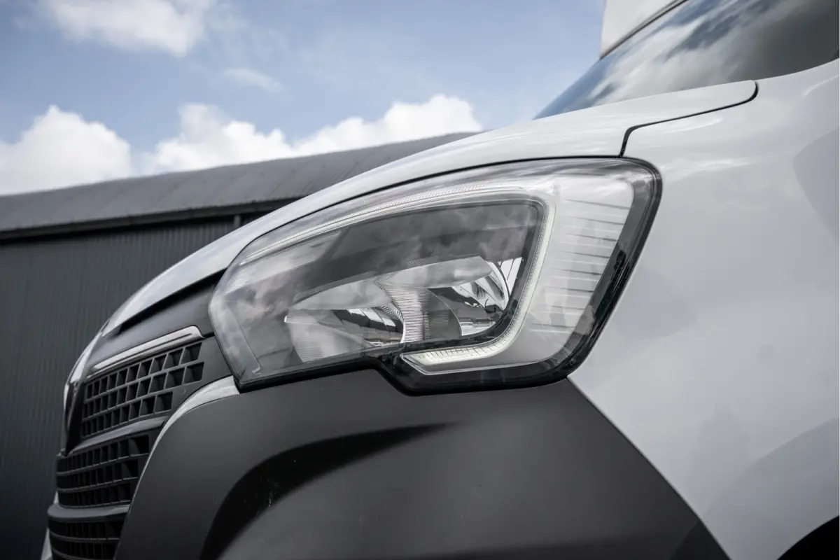 **2.3dCi | Bakwagen met Laadklep | LED | Carplay | Camera | Cruise**