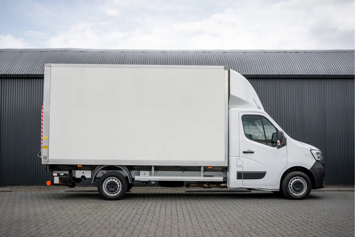 **2.3dCi | Bakwagen met Laadklep | LED | Carplay | Camera | Cruise**