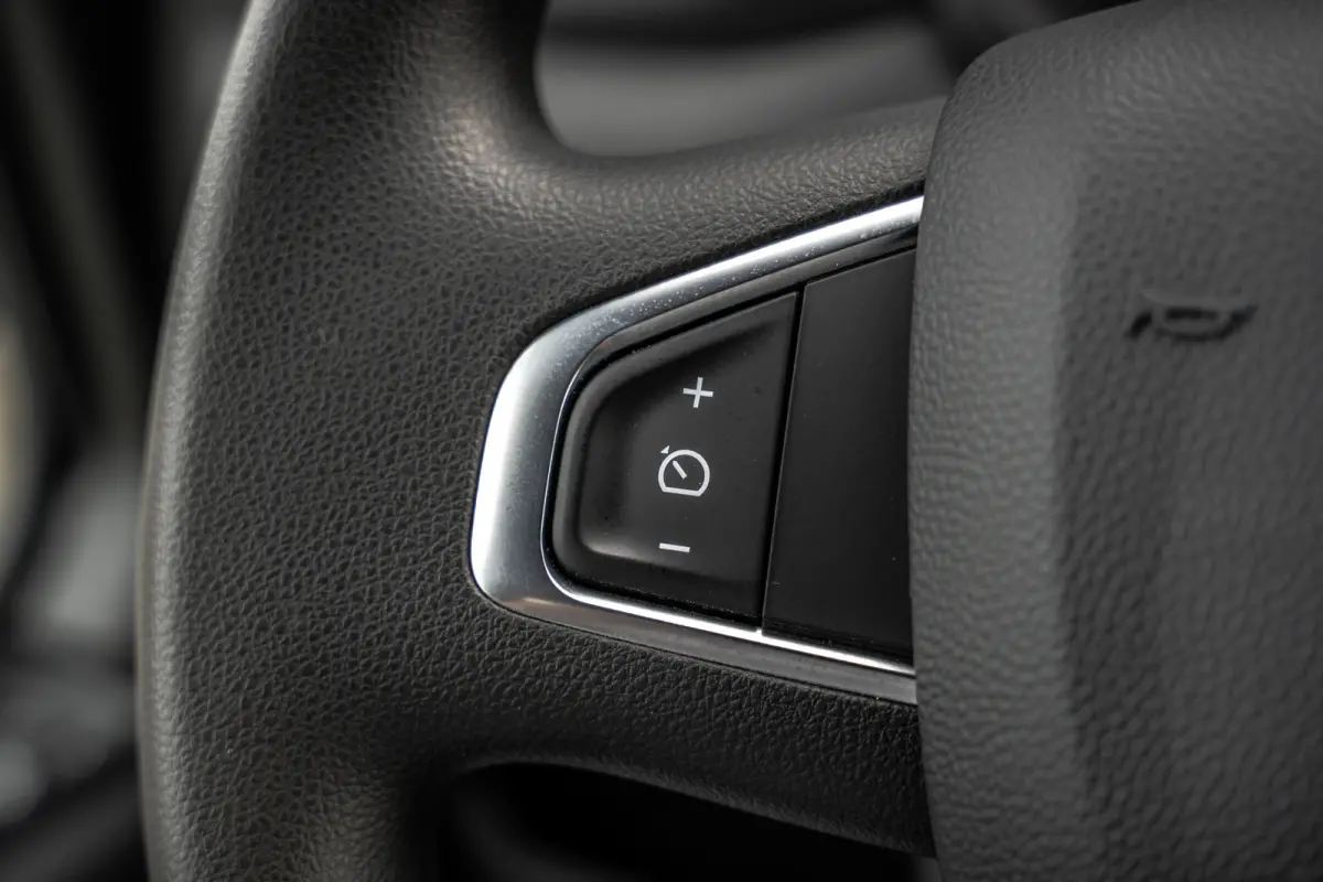 **2.3dCi | Bakwagen met Laadklep | LED | Carplay | Camera | Cruise**
