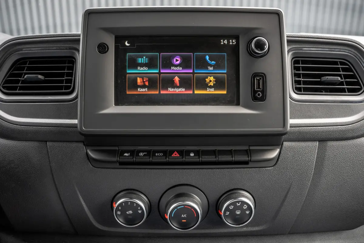 **2.3dCi | Bakwagen met Laadklep | LED | Carplay | Camera | Cruise**