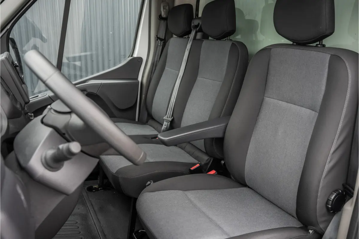 **2.3dCi | Bakwagen met Laadklep | LED | Carplay | Camera | Cruise**