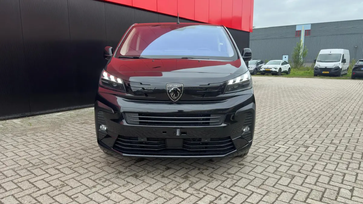 Standard 50 kWh 8 persoons STOEL- EN STUURVERWARMING | NAVI | PARKEERCAMERA | CARPLAY | PDC V+A
