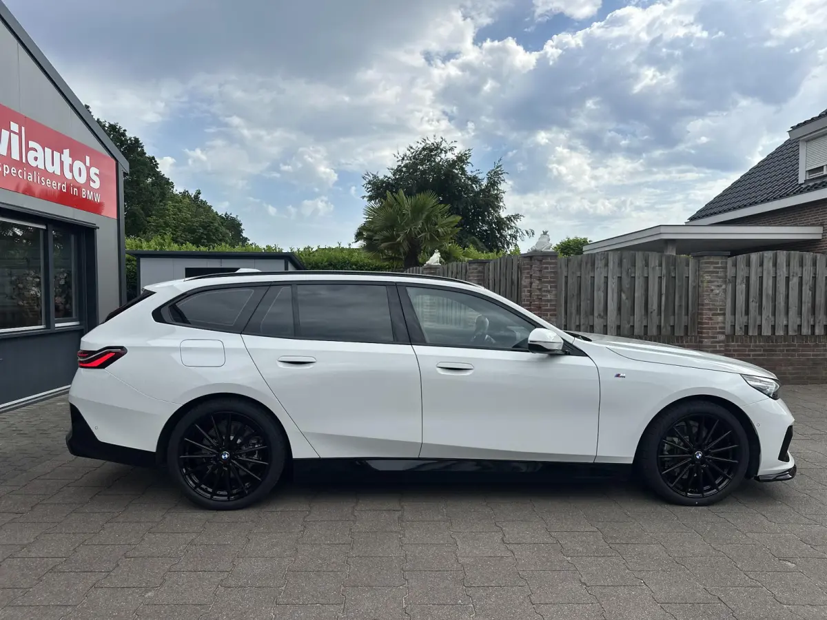 530e xDrive M-Sport